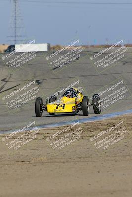 media/Nov-19-2022-CalClub SCCA (Sat) [[baae7b5f0c]]/Group 1/Race (Outside Grapevine)/